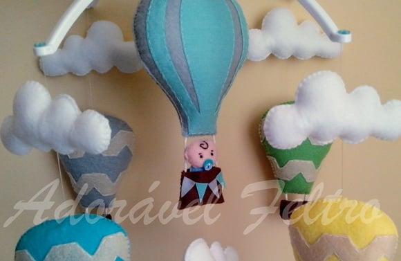 Móbile Musical Balões,Nuvens e Bebê Daniel