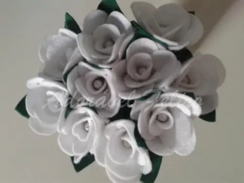 3 Canetas Decoradas com Rosa em Feltro