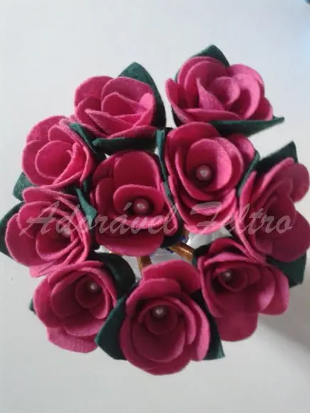 3 Canetas Decoradas com Rosa em Feltro