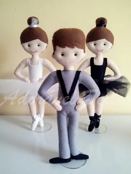 Bailarino em Feltro (35cm)