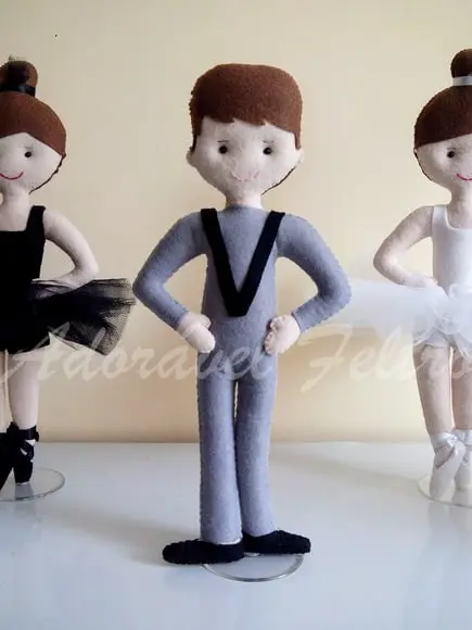 Bailarino em Feltro (35cm)