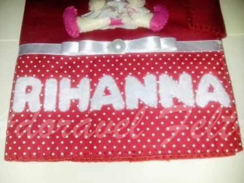 Capa Carteira de Vacinas Bonequinha Rihanna