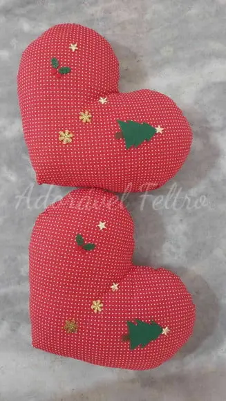 Kit 2 Almofadas de Natal - Coração 30cm