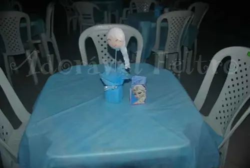 Kit 2 Centros de Mesa Elsa - Frozen