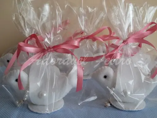 Kit 3 Pombinhos com Mini Terço - Centro de Mesa