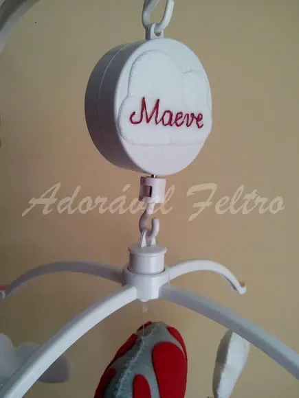 Móbile Balões, Nuvens e Menina - Maeve