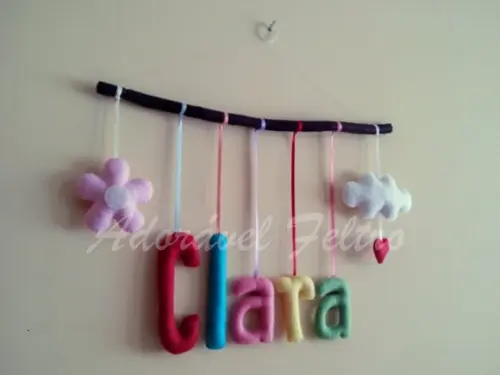 Móbile Letras no Galho