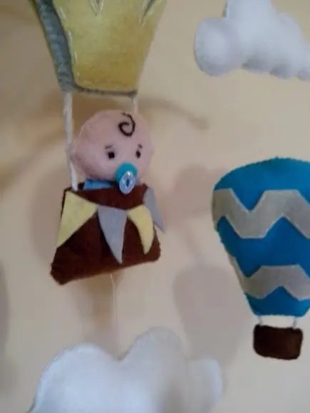 Móbile Musical Balões,Nuvens e Bebê+Suporte
