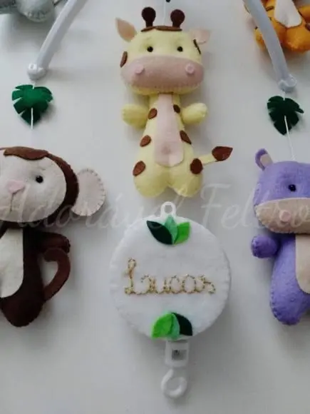 Móbile Safari - Giratório Musical com suporte completo