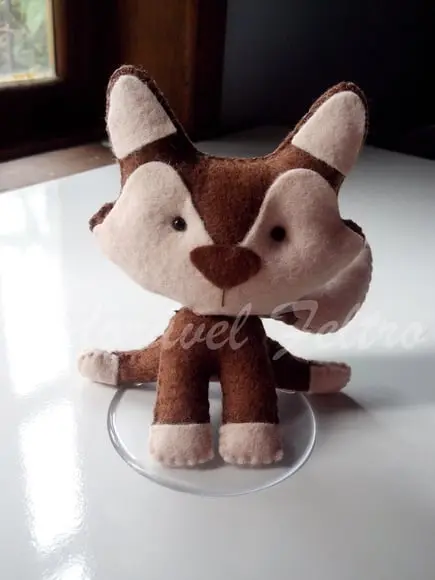 Raposa em feltro - 12cm