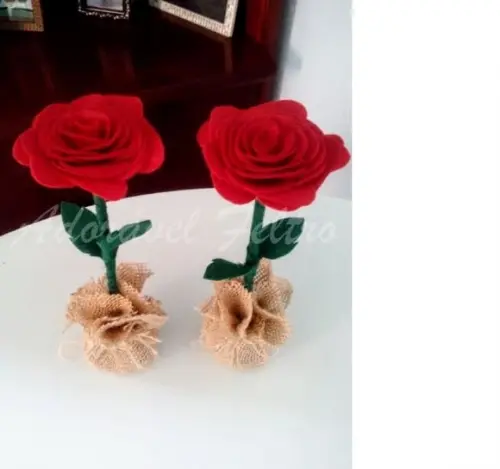 Rosa em Feltro (pequeno Príncipe)