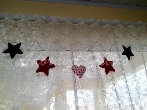 Varal de Estrelas (10cm)- 1,5m