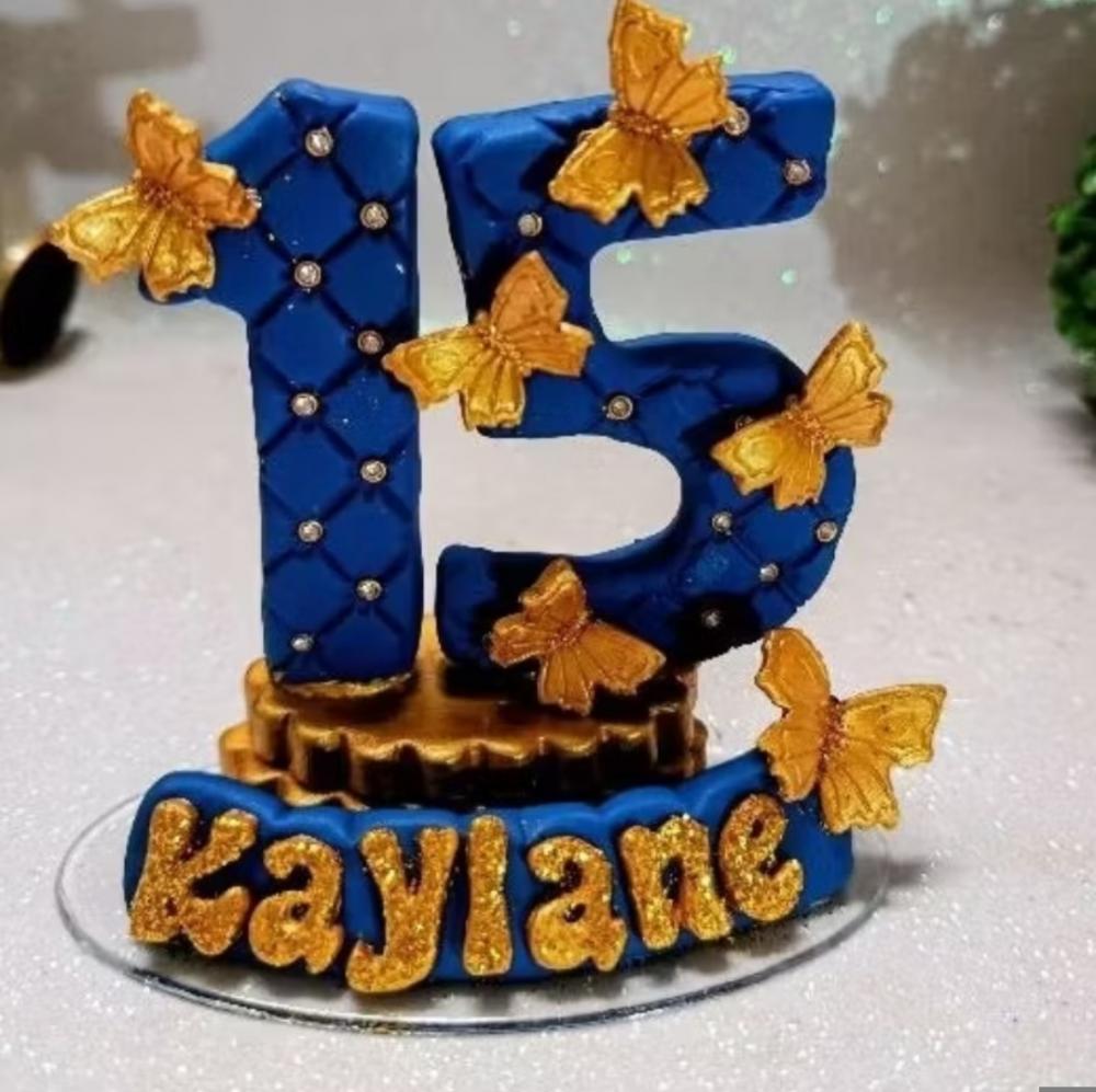 Vela topo de bolo  15 anos personalizada borboletas