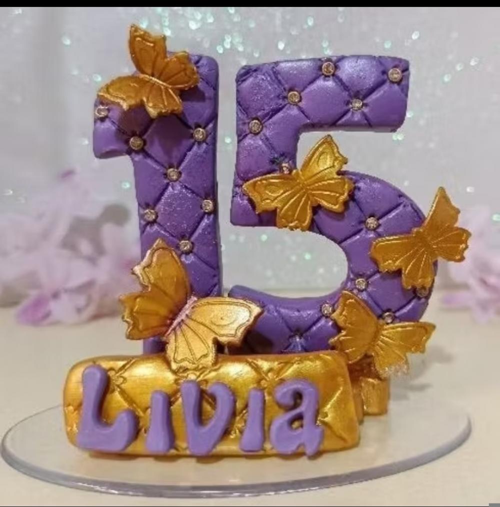 Vela topo de bolo  15 anos personalizada borboletas