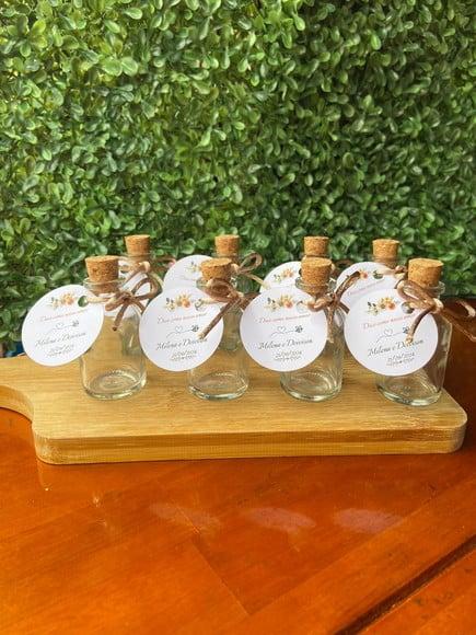 30 Garrafinhas de Vidro 20 ml - Lembrancinha para Casamento