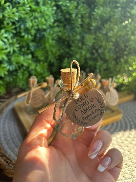 30 Garrafinhas de Vidro com Pega Mel- Doce Como o Amor