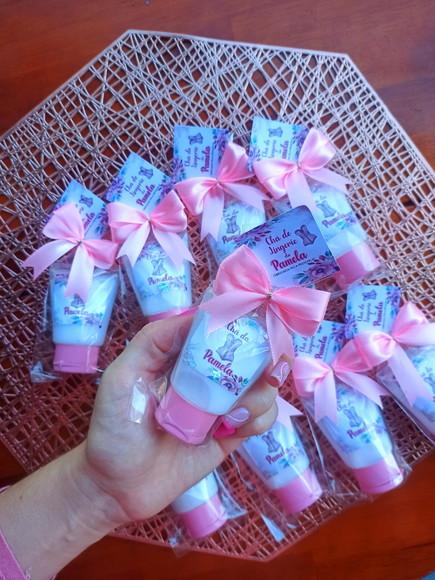 Bisnaga com Creme Hidratante - Lembrancinha Chá de Lingerie