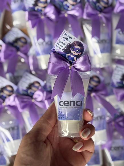 Bisnaga com Creme Hidratante - Lembrancinha Dia da Mulher