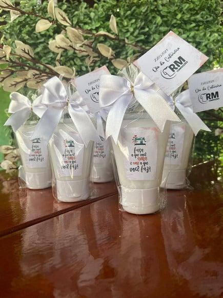 Bisnaga com Creme Hidratante - Mimo para Cliente