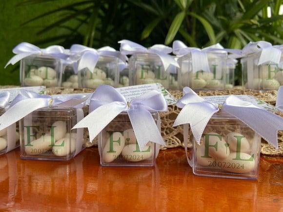 Caixinha Acrílica 5 com Amêndoas- Lembrancinha Casamento
