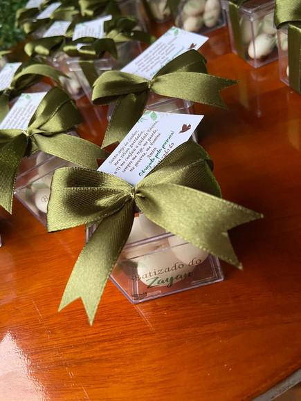 Caixinha Acrílica com Amêndoas- Lembrancinha para Batizado