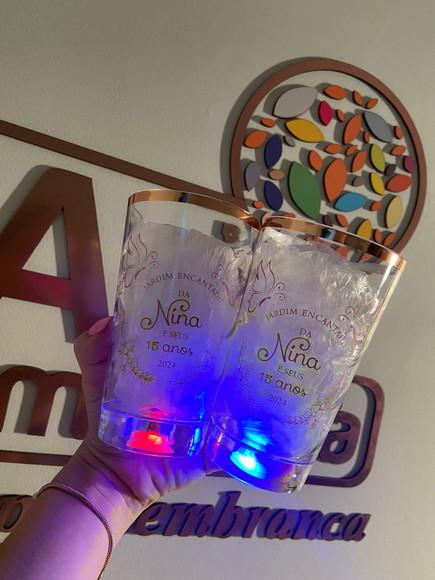 Copos com Led 500 ml com Borda Metalizada e Led