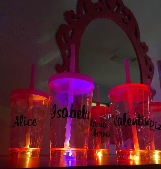 Copos com Tampa e Canudo500 ml com Led - Copos Personalizado