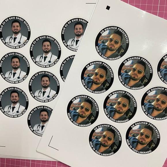 Kit de 60 Adesivos 6x6 para Formatura - 10 de Cada Tema