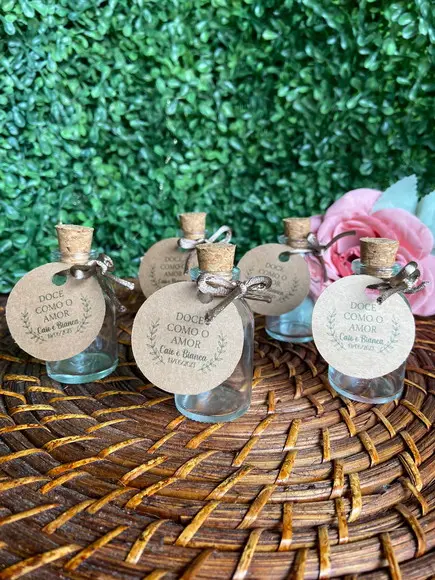 30 Garrafinhas de Vidro 20 ml - Doce Como o Amor