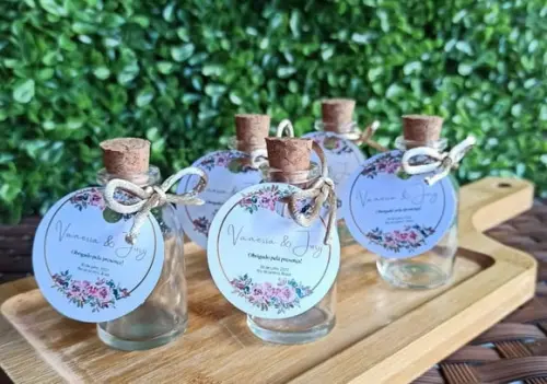 30 Garrafinhas de Vidro 20 ml - Lembrancinha para Casamento