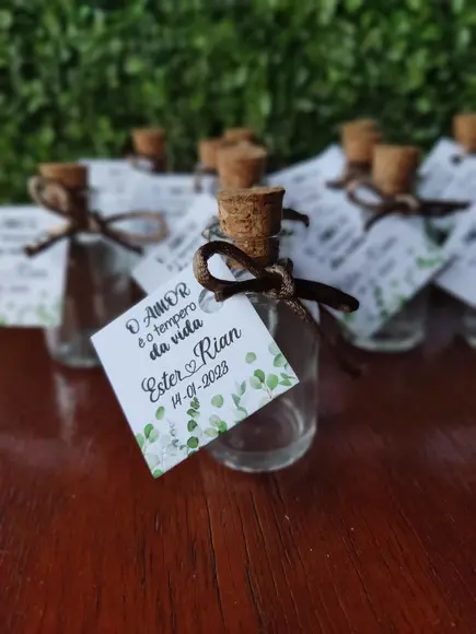 30 Garrafinhas de Vidro 20 ml - Tempero do Amor