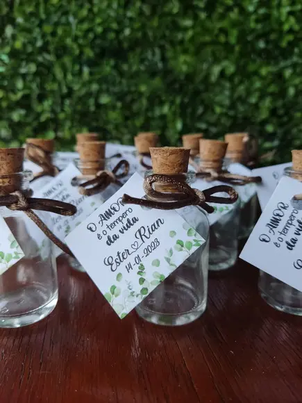 30 Garrafinhas de Vidro 20 ml - Tempero do Amor