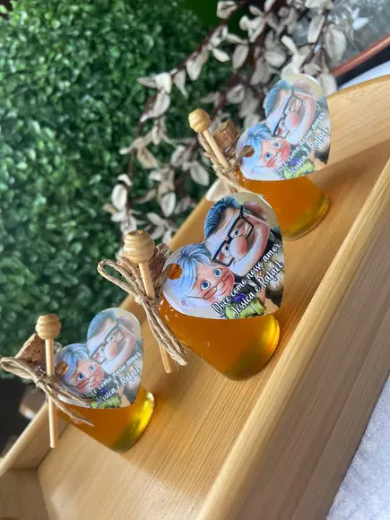 30 Garrafinhas de Vidro com Pega Mel- Doce Como Nosso Amor