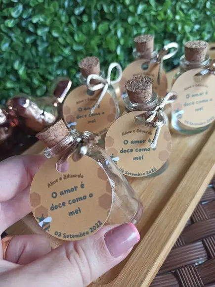 30 Garrafinhas de Vidro com Tag Doce Como o Mel