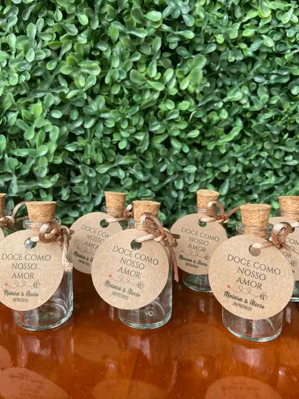 50 Garrafinhas de Vidro 20 ml - Doce Como Nosso Amor