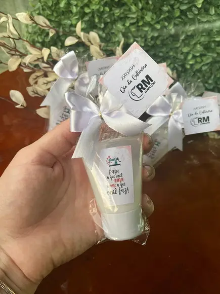 Bisnaga com Creme Hidratante - Mimo para Cliente