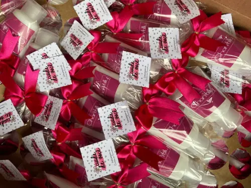 Brinde Outubro Rosa Hidratante com a Logo da Empresa