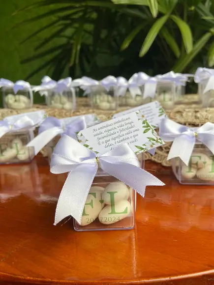 Caixinha Acrílica 5 com Amêndoas- Lembrancinha Casamento