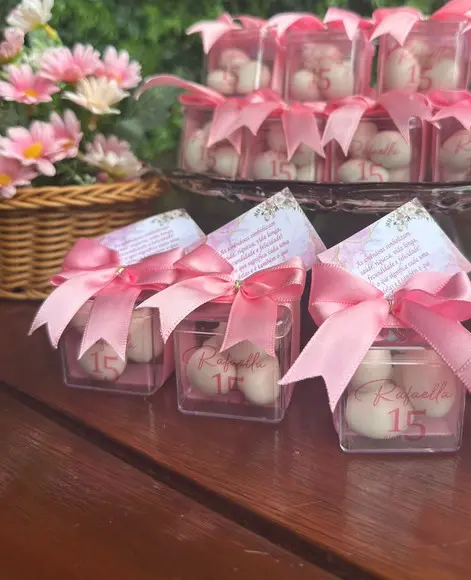 Caixinha com Amêndoas - Lembrancinha para 15 Anos