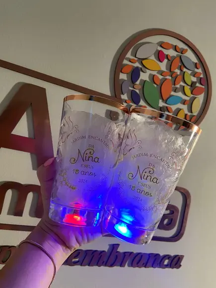 Copos com Pisca Pisca Led 500 ml - Copos Exclusivos