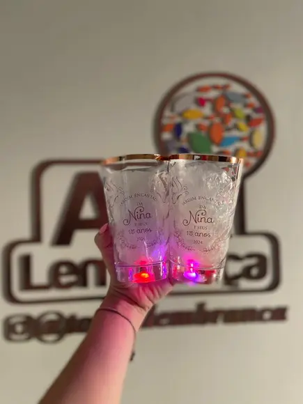 Copos com Pisca Pisca Led 500 ml - Copos Exclusivos