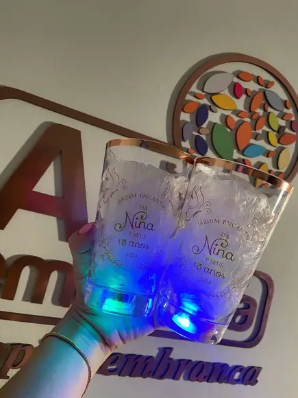 Copos com Pisca Pisca Led 500 ml - Copos Exclusivos