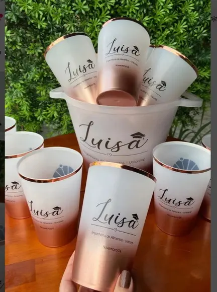 Kit com 60 Copos + 1 Balde Personalizado