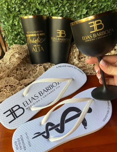 Kit Copo Taças e Chinelo para Formatura ( Pacote)