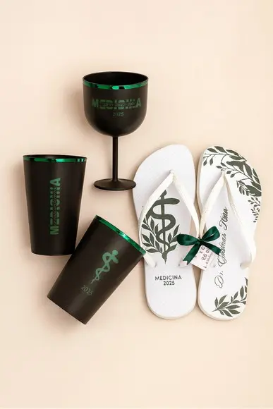 Kit Copo Taças e Chinelo para Formatura ( Pacote)