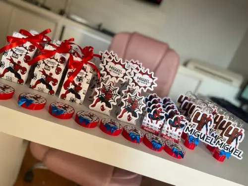 Kit Lembrancinhas Homem Aranha - 50 Itens Personalizado