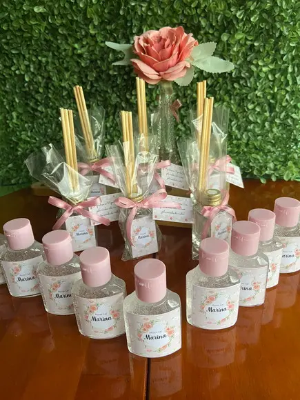 Lembrancinha Kit Álcool Gel e Aromatizador de Ambiente 30ml