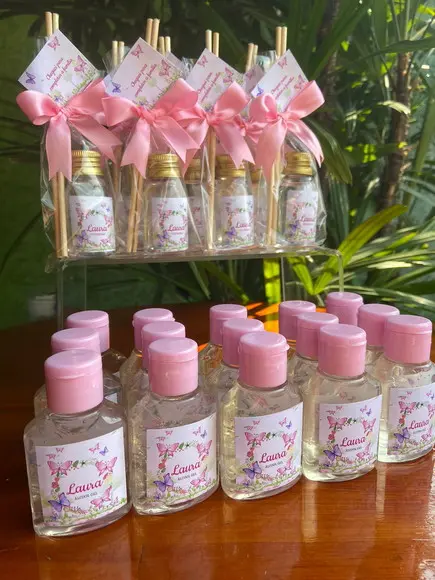 Lembrancinha Maternidade Kit Difusor + Álcool Gel