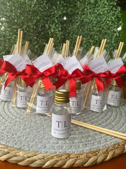 Mini Aromatizador 30 ml - Lembrancinha 15 Anos