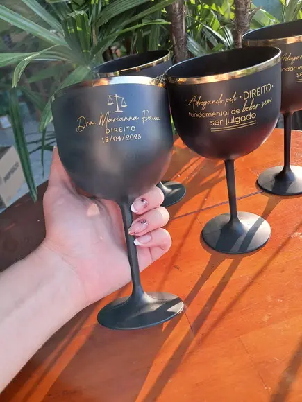 Taça Gin com Borda Metalizada